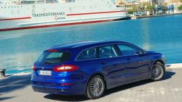 Ford Mondeo V - galeria redakcyjna - prawy bok