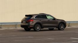 Porsche Cayenne III SUV 3.0 Diesel 245KM - galeria redakcyjna - prawy bok