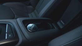 Audi R8 V10 Plus - galeria redakcyjna - schowek na kubki