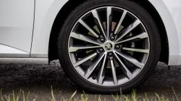 Skoda Superb L&K 2.0 TDI 150 KM - galeria redakcyjna - koło