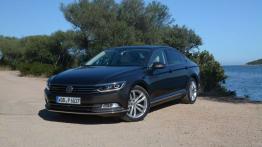 Volkswagen Passat B8 w Sardynii - galeria redakcyjna - lewy bok