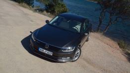 Volkswagen Passat B8 w Sardynii - galeria redakcyjna - widok z góry