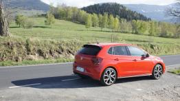 Volkswagen Polo GTI 2.0 TSI 200 KM - galeria redakcyjna - prawy bok