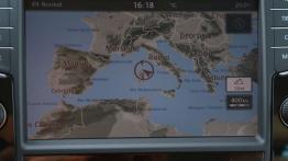 Volkswagen Passat B8 w Sardynii - galeria redakcyjna - nawigacja gps