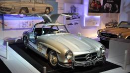 Paris Motor Show 2012 - samochody klasyczne