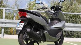 Honda PCX - gasnę i gasnę...