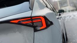 Kia Sportage 2025 FL 1.6 T-GDI Business Line - prawy tylny reflektor - w³±czony