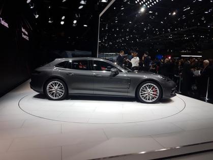 #Porsche #panamera #genewa