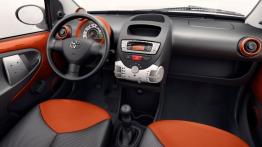 Toyota Aygo 3d Facelifting - pełny panel przedni