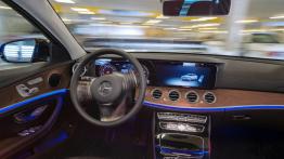 Mercedes i Bosch uruchomiły pierwszy w pełni autonomiczny parking