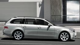 BMW Seria 5 E61 Touring - prawy bok