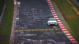 Renault Megane RS Trophy R wygrywa bitwę o Ring!