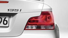 BMW Seria 1 Coupe i Cabrio Facelifting - prawy tylny reflektor - wyłączony