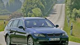 BMW Seria 3 E91 Touring - widok z przodu