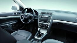 Skoda Octavia II LPG Kombi Facelifting - pełny panel przedni