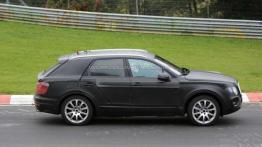Crossover Bentleya przyłapany na torze Nurburgring