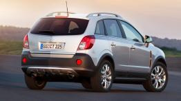Opel Antara Facelifting - widok z tyłu