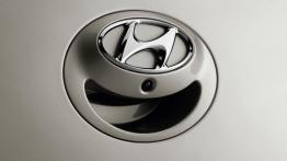 Hyundai i20 Facelifting - emblemat