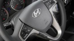 Hyundai i20 Facelifting - kierownica