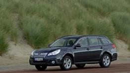 Subaru Outback IV Facelifting - widok z przodu