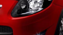 Fiat Palio 1.6 Sporting - lewy przedni reflektor - włączony