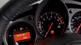 Nissan 370Z Facelifting - obrotomierz