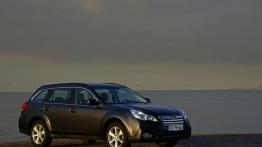 Subaru Outback IV Facelifting - widok z przodu