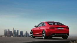 Audi RS5 Facelifting - widok z tyłu
