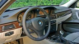 BMW Seria 3 E91 Touring - pełny panel przedni