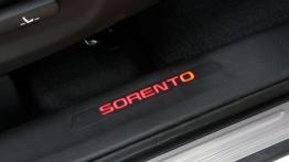 Kia Sorento II Facelifting - listwa progowa