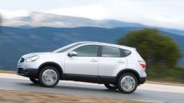 Nissan Qashqai Facelifting - lewy bok