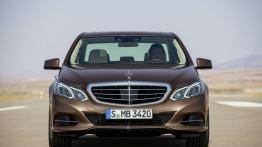 Mercedes E 300 BlueTEC HYBRID Facelifting - widok z przodu