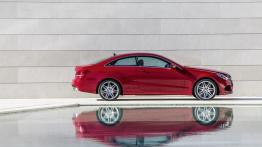 Mercedes E 500 Coupe Facelifting - prawy bok