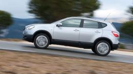 Nissan Qashqai Facelifting - lewy bok