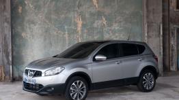 Nissan Qashqai Facelifting - lewy bok