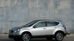 Nissan Qashqai Facelifting - lewy bok