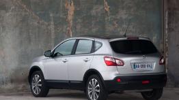 Nissan Qashqai Facelifting - widok z tyłu