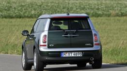 Mini Clubman D Facelifting - widok z tyłu