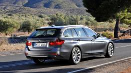 BMW serii 3 F30 Touring - prawy bok