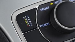 Jeep Grand Cherokee IV SRT Facelifting - tunel środkowy między fotelami