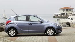 Hyundai i20 Facelifting - prawy bok