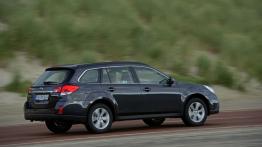 Subaru Outback IV Facelifting - widok z tyłu