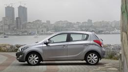 Hyundai i20 Facelifting - lewy bok