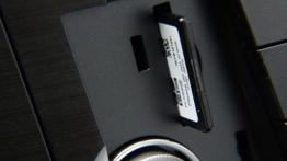 Subaru Outback IV Facelifting - czytnik kart pamięci