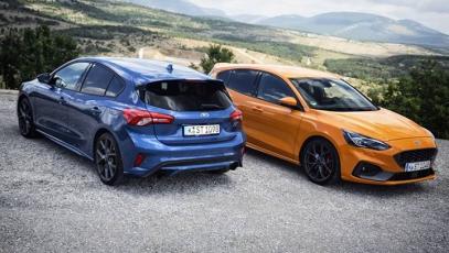 #ford #focus #st #blue #orange