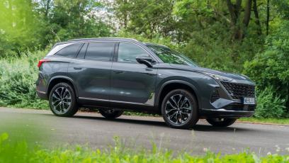 Test: MG S9 PHEV Exclusive to realna alternatywa dla minivana. Ma swoje wady, ale też potrafi się obronić