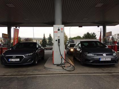 #Volkswagen #GolfR #Hyundai #i30Fastback #CircleK #tankowanie
