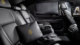 BMW Seria 7 Steinway and Sons - tylna kanapa