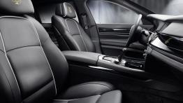 BMW Seria 7 Steinway and Sons - widok ogólny wnętrza z przodu