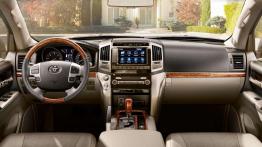 Toyota Land Cruiser V8 - mastodont